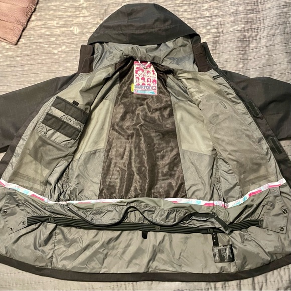 Burton Black Snowboarding Jacket - Men’s Medium - Picture 4 of 7